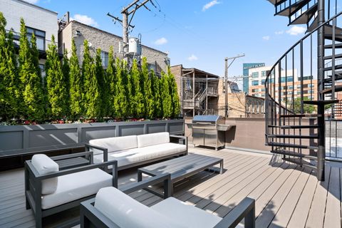 Tiny photo for 1624 W Pierce Avenue, Chicago, IL 60622 (MLS # 12346346)