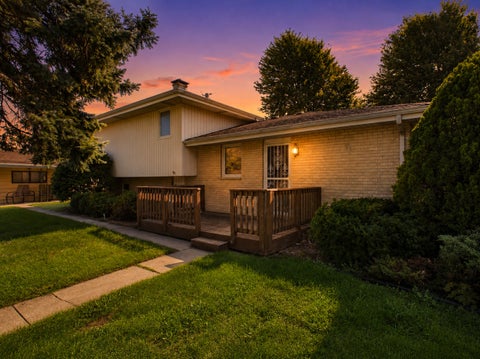 Photo of 4158 W Prairie Drive, Alsip, IL 60803 (MLS # 12742667)
