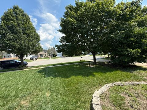 Tiny photo for 1715 Pembrook Court, Plainfield, IL 60586 (MLS # 12440422)