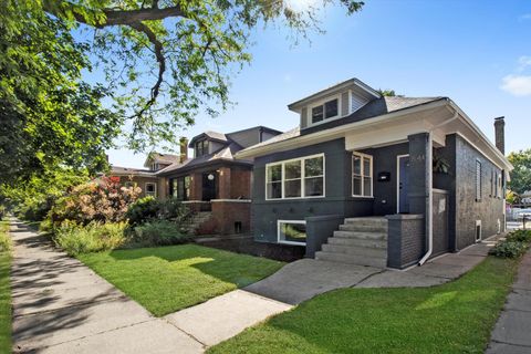 Tiny photo for 6144 N Maplewood Avenue, Chicago, IL 60659 (MLS # 12546642)