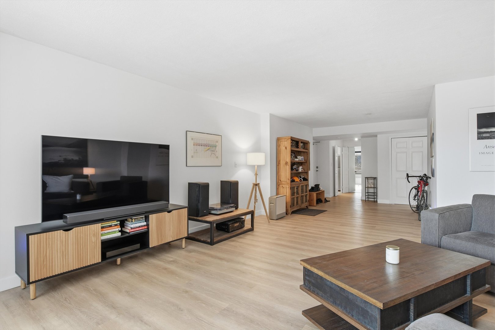 3100 N Lake Shore Drive 301