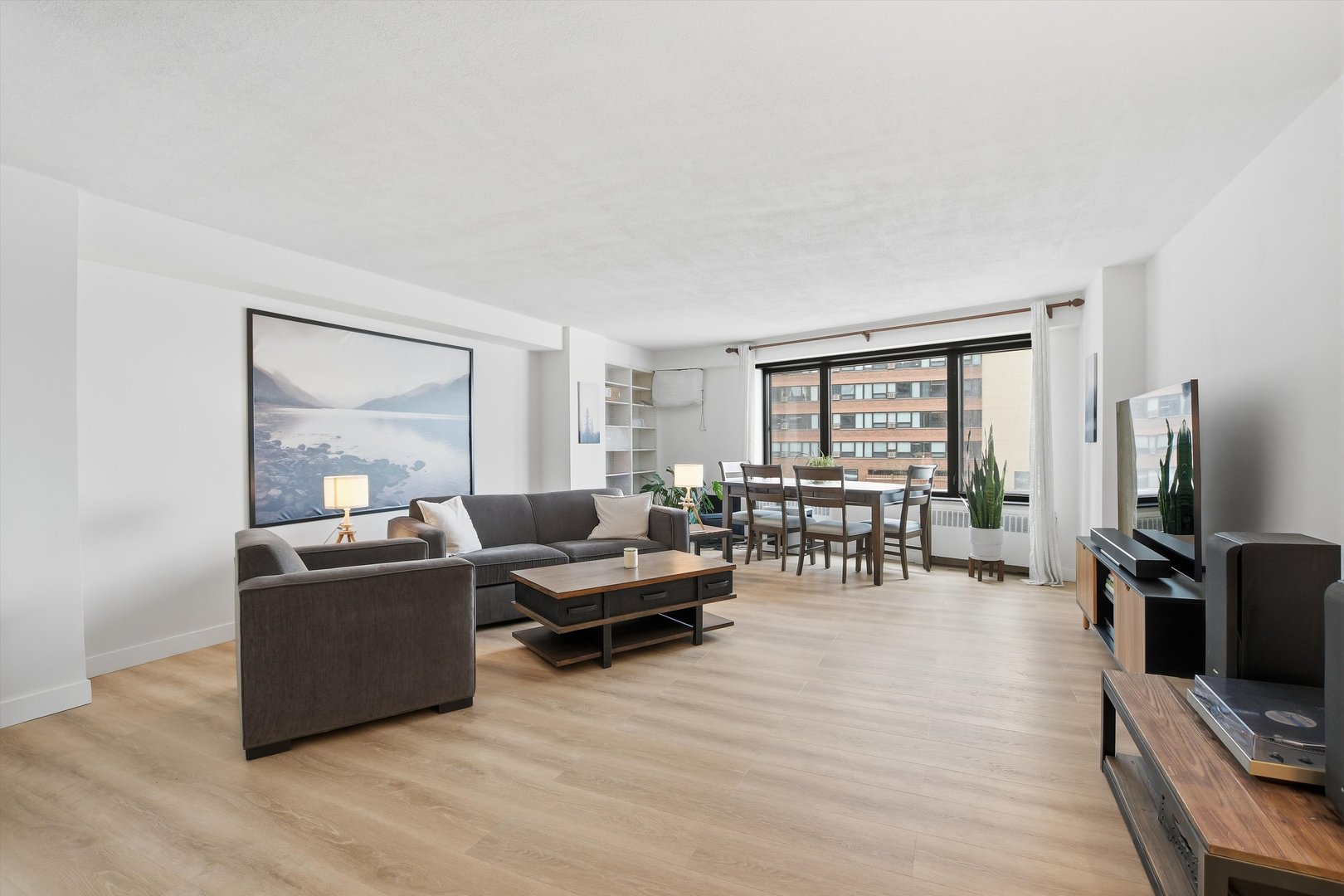 3100 N Lake Shore Drive 301