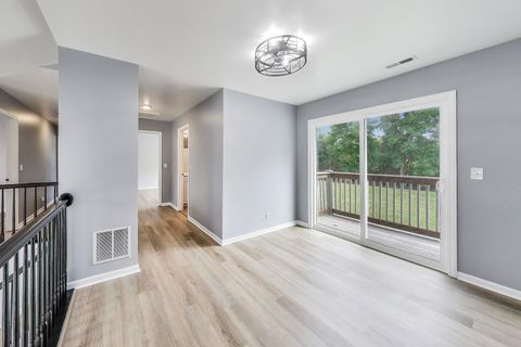 Tiny photo for 40217 N SIBLEY Drive, Antioch, IL 60002 (MLS # 12492231)