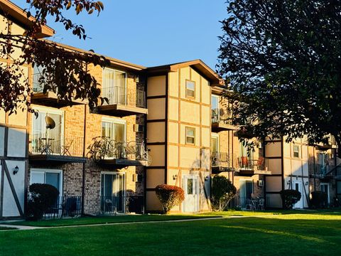 Tiny photo for 3823 W 123rd Street #302, Alsip, IL 60803 (MLS # 12511870)