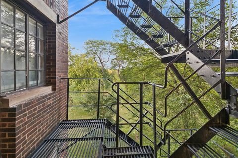 Tiny photo for 3017 E 78th Street #4B, Chicago, IL 60649 (MLS # 12473790)