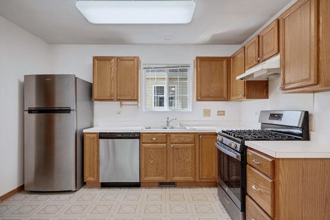 Tiny photo for 353 Ogden Falls Boulevard #353, Oswego, IL 60543 (MLS # 12739383)