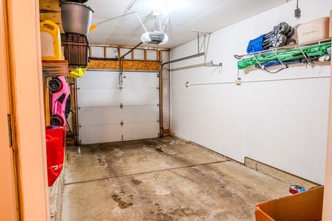 Tiny photo for 142 Kennebunk Court, Glendale Heights, IL 60139 (MLS # 12589251)