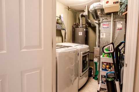 Tiny photo for 142 Kennebunk Court, Glendale Heights, IL 60139 (MLS # 12589251)