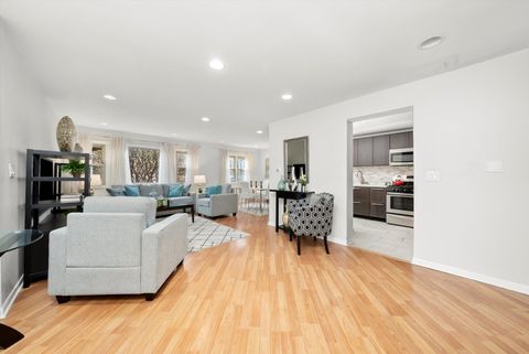 Tiny photo for 222 Washington Boulevard #101, Oak Park, IL 60302 (MLS # 12501962)