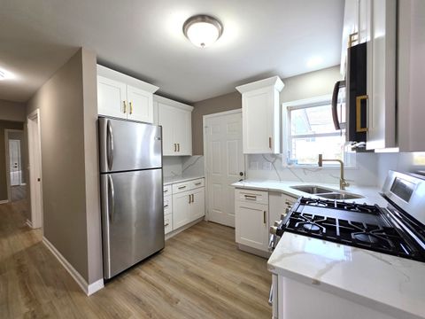Tiny photo for 270 Villa Street, Elgin, IL 60120 (MLS # 12492729)
