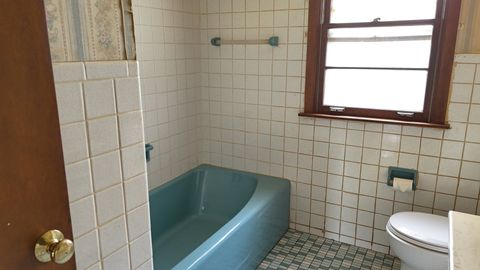 Tiny photo for 494 E Atwood Court, Elmhurst, IL 60126 (MLS # 12383051)