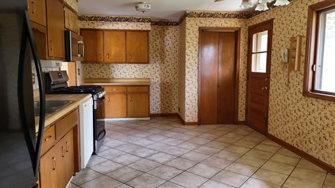 Tiny photo for 494 E Atwood Court, Elmhurst, IL 60126 (MLS # 12383051)