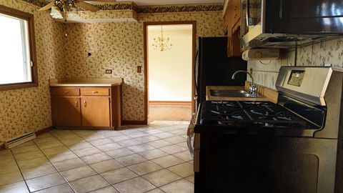 Tiny photo for 494 E Atwood Court, Elmhurst, IL 60126 (MLS # 12383051)