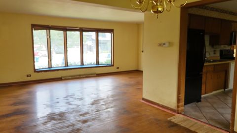 Tiny photo for 494 E Atwood Court, Elmhurst, IL 60126 (MLS # 12383051)