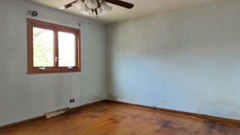 Tiny photo for 494 E Atwood Court, Elmhurst, IL 60126 (MLS # 12383051)