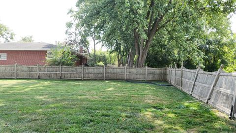 Tiny photo for 494 E Atwood Court, Elmhurst, IL 60126 (MLS # 12383051)