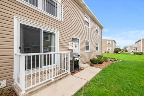 Tiny photo for 7934 164th Place #7934, Tinley Park, IL 60477 (MLS # 12618552)