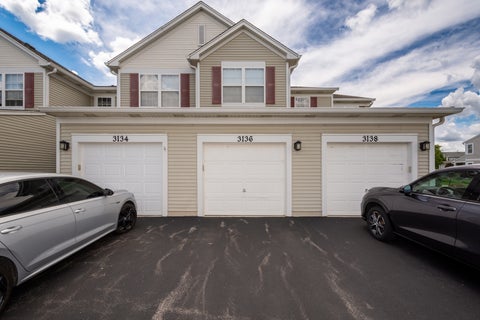 Tiny photo for 3136 Falling Waters Lane #1, Lindenhurst, IL 60046 (MLS # 12686957)