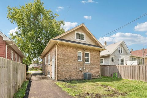 Tiny photo for 4163 Eberly Avenue, Brookfield, IL 60513 (MLS # 12714281)
