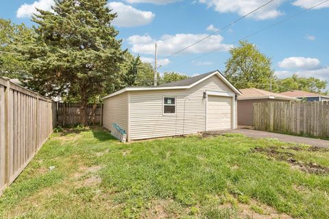 Tiny photo for 4163 Eberly Avenue, Brookfield, IL 60513 (MLS # 12714281)