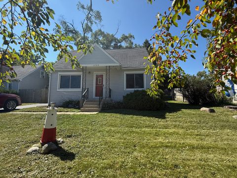 Tiny photo for 1724 Lotus Drive, Round Lake Heights, IL 60073 (MLS # 12494091)