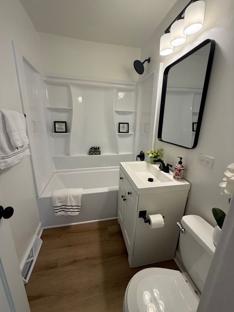 Tiny photo for 1724 Lotus Drive, Round Lake Heights, IL 60073 (MLS # 12494091)