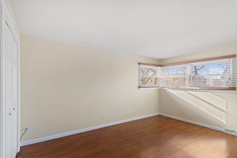 Tiny photo for 2011 Georgetown Lane, Waukegan, IL 60085 (MLS # 12532530)