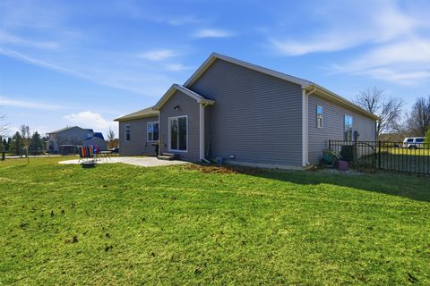 Tiny photo for 13591 Fawn Drive, Bloomington, IL 61705 (MLS # 12552762)