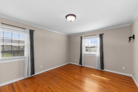 Tiny photo for 2425 W 46th Street, Davenport, IA 52806 (MLS # 12662742)