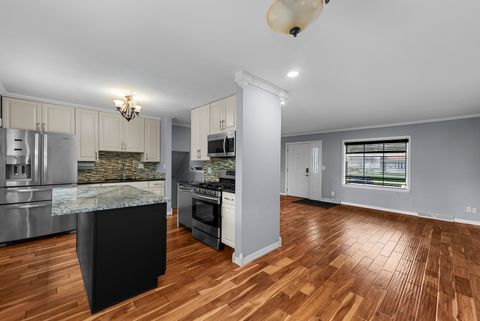 Tiny photo for 2425 W 46th Street, Davenport, IA 52806 (MLS # 12662742)