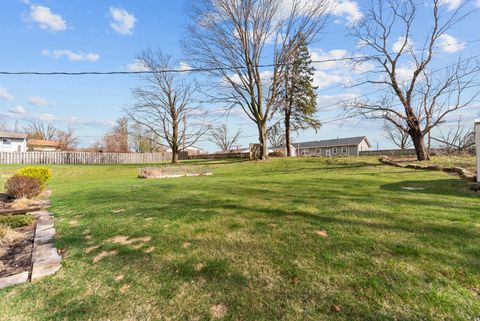 Tiny photo for 2425 W 46th Street, Davenport, IA 52806 (MLS # 12662742)