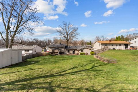 Tiny photo for 2425 W 46th Street, Davenport, IA 52806 (MLS # 12662742)