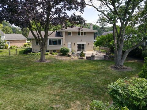Tiny photo for 502 S Reuter Drive, Arlington Heights, IL 60005 (MLS # 12439270)