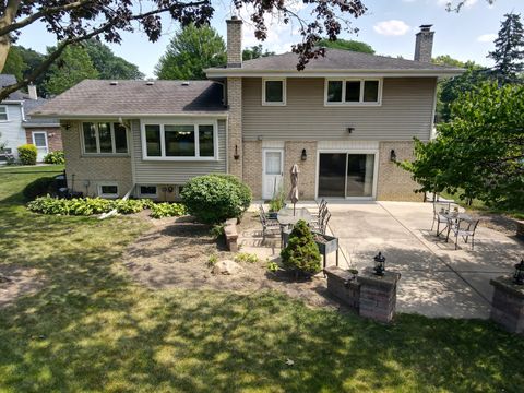 Tiny photo for 502 S Reuter Drive, Arlington Heights, IL 60005 (MLS # 12439270)