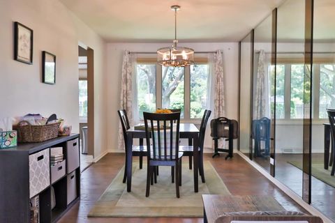 Tiny photo for 502 S Reuter Drive, Arlington Heights, IL 60005 (MLS # 12439270)