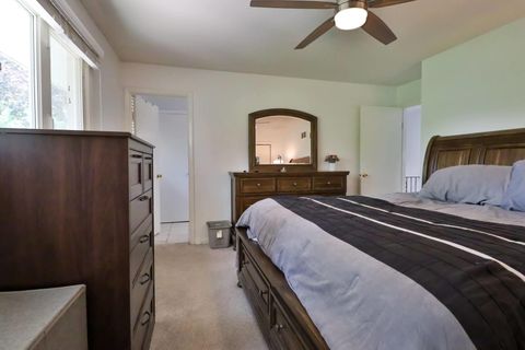 Tiny photo for 502 S Reuter Drive, Arlington Heights, IL 60005 (MLS # 12439270)