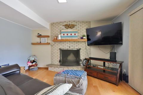 Tiny photo for 502 S Reuter Drive, Arlington Heights, IL 60005 (MLS # 12439270)