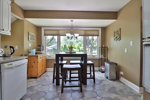 Tiny photo for 502 S Reuter Drive, Arlington Heights, IL 60005 (MLS # 12439270)