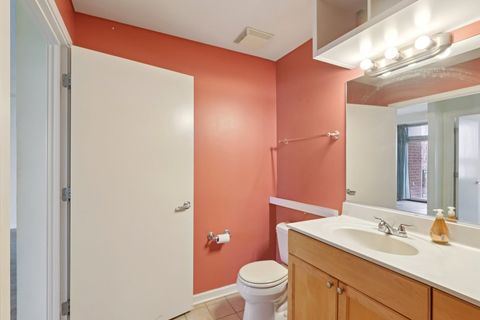 Tiny photo for 974 W 35th Place #302, Chicago, IL 60609 (MLS # 12542766)