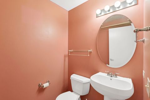 Tiny photo for 974 W 35th Place #302, Chicago, IL 60609 (MLS # 12542766)