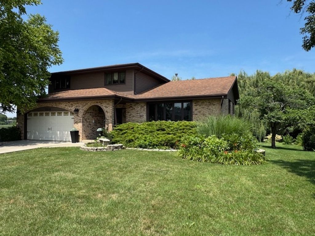 Photo for 13226 Farm View Street, Homer Glen, IL 60491 (MLS # 12484800)