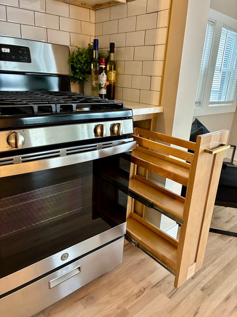 Tiny photo for 10546 S Avenue J, Chicago, IL 60617 (MLS # 12768266)