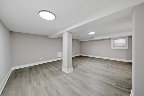 Tiny photo for 10546 S Avenue J, Chicago, IL 60617 (MLS # 12768266)