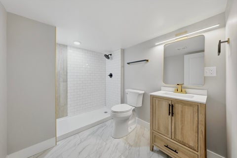 Tiny photo for 10546 S Avenue J, Chicago, IL 60617 (MLS # 12768266)