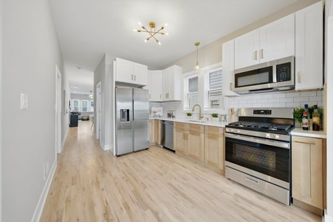 Tiny photo for 10546 S Avenue J, Chicago, IL 60617 (MLS # 12768266)