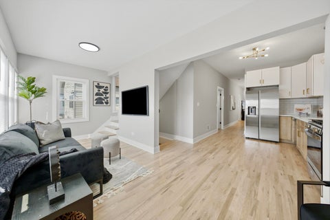Tiny photo for 10546 S Avenue J, Chicago, IL 60617 (MLS # 12768266)