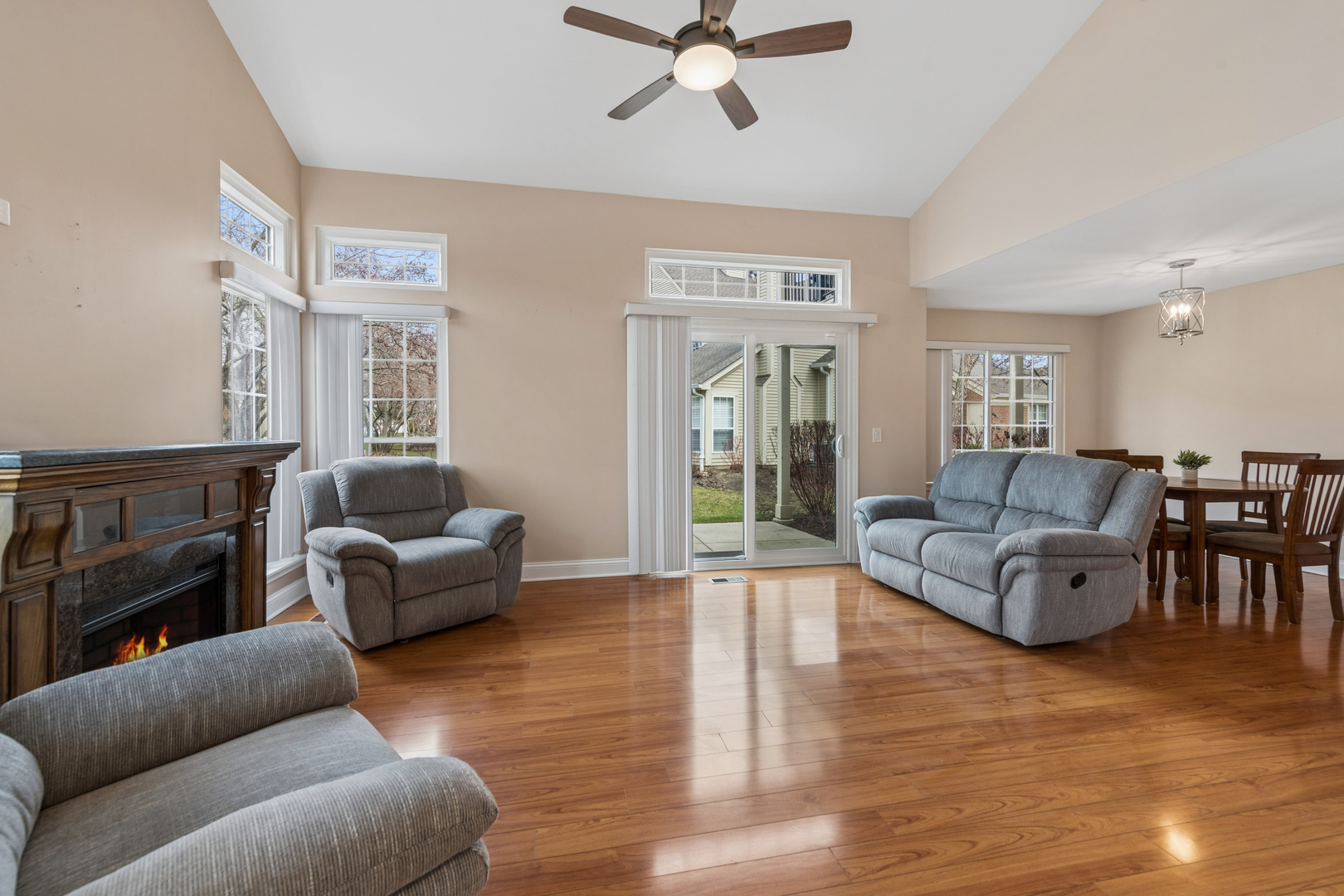 1675 Chelmsford Court 1