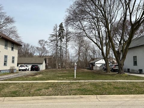  Libertyville IL 60048