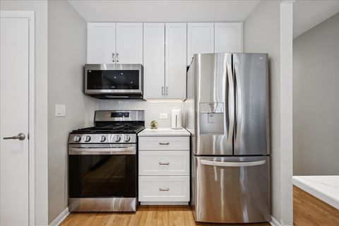 Tiny photo for 718 Lawler Avenue, Wilmette, IL 60091 (MLS # 12562469)