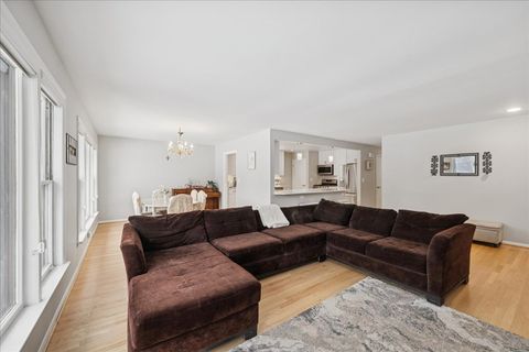 Tiny photo for 718 Lawler Avenue, Wilmette, IL 60091 (MLS # 12562469)